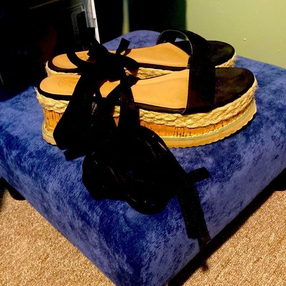 Missguided Black and Tan Espadrilles Stylish Comfort - Picture 1 of 5
